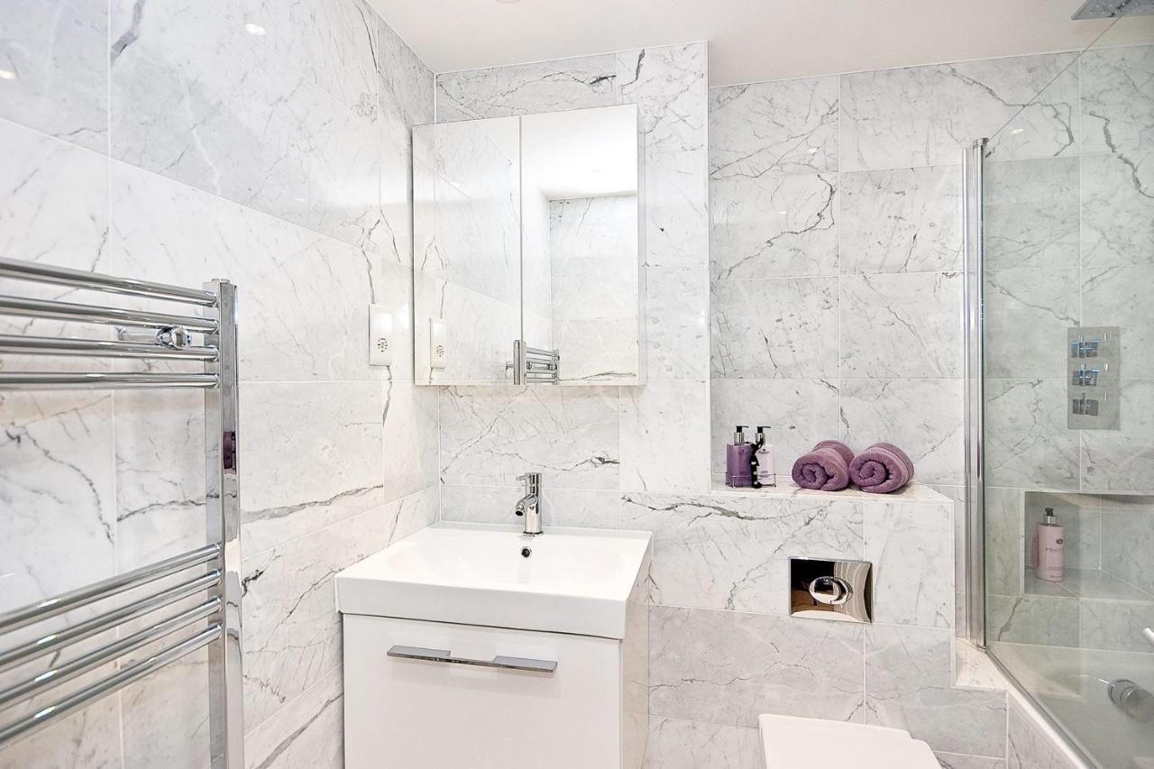Stunning 2-Bedroom-Hosted By Sweetstay London Eksteriør bilde